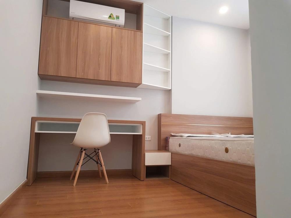 Căn Hộ Cao Cấp Center Point 219 Trung Kính: 71m2, 2PN, Full Nội Thất, Giá 6.6 Tỷ