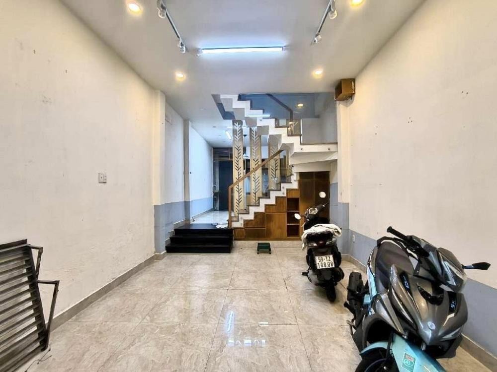Bán nhà phố Trần Phú, Văn Quán - 45m2, 5 tầng, 12.7 tỷ - Ô tô tránh, Vỉa hè