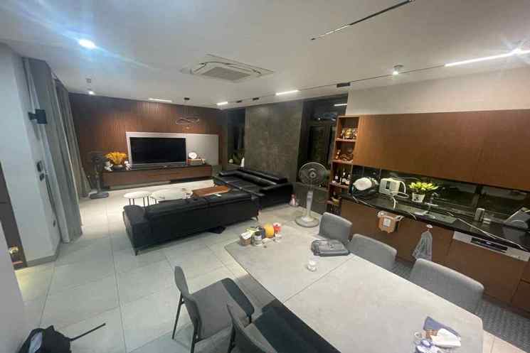 bán biệt thự sân vườn Ngọc Thụy, 190m x 4 tầng, mặt tiền 7.6m, ôtô tránh, nở hậu