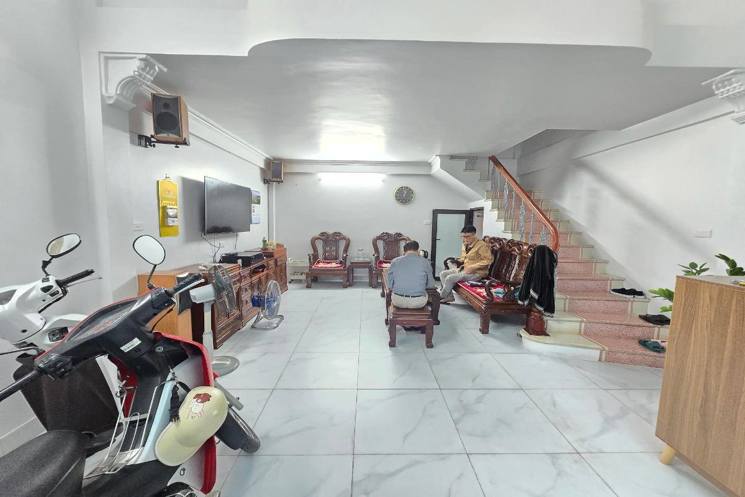 Bán nhà Thái Thịnh 35m 4 tầng MT4.3m lô góc, kinh doanh hơn 13 tỷ