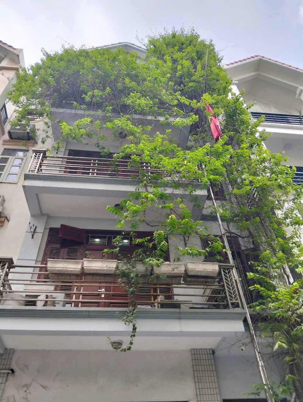 Bán nhà phố Trần Kim Xuyến 75m2, 5 tầng, mặt tiền 6m, 37 tỷ - Quận Cầu Giấy