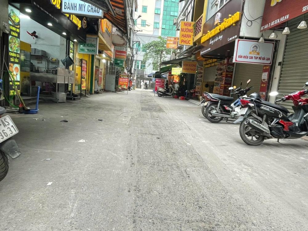Nhà Mặt Phố Ao Sen Hà Đông: Kinh Doanh Sầm Uất, 50m2 x 4 Tầng, Giá 16.9 Tỷ