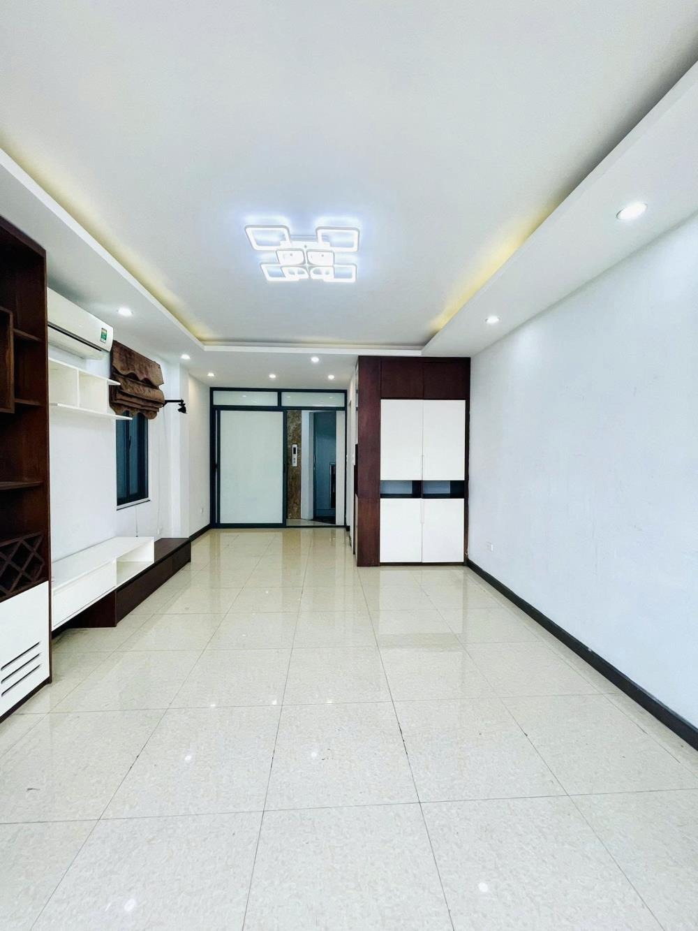 Bán nhà mặt phố Láng Hạ, lô góc 6 tầng thang máy, kinh doanh siêu lợi nhuận
