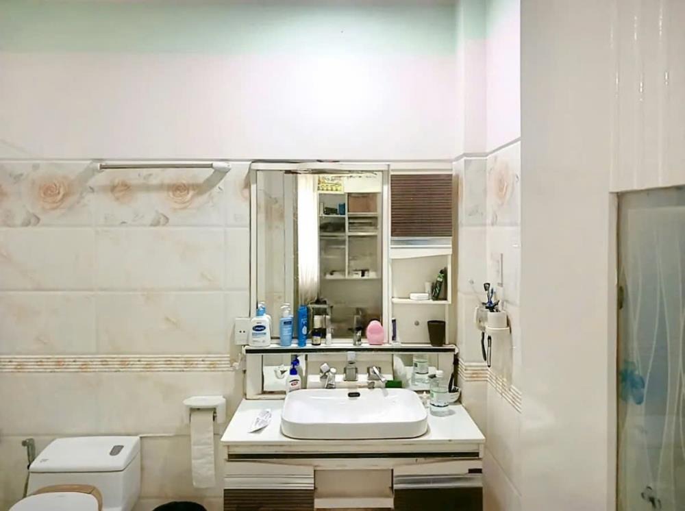 Biệt Thự 3 Tầng Lộng Lẫy Celadon City: 172m2, Đẳng Cấp, Gần AEON MALL