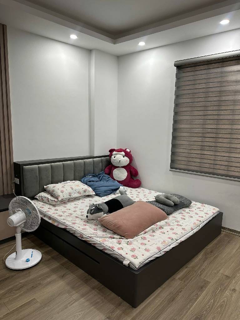 Nhà Ngã Tư Bạch Mai, 5 Tầng Tiện Ích: Vị Trí Vàng, Pháp Lý Chuẩn
