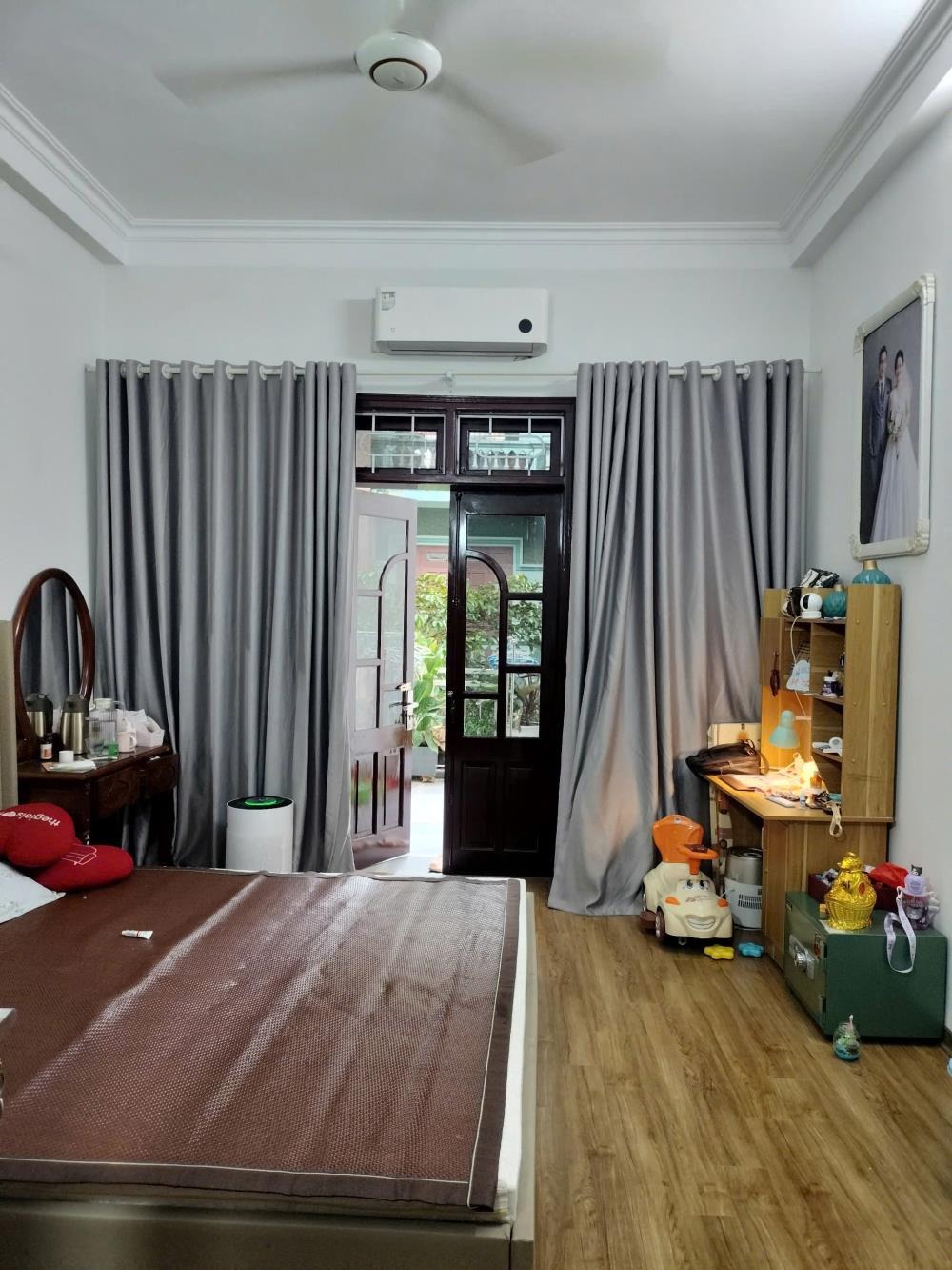 Bán nhà sân vườn 60m2 gần Hồ Mỗ Lao, Hà Đông - Full nội thất, 13.5 tỷ