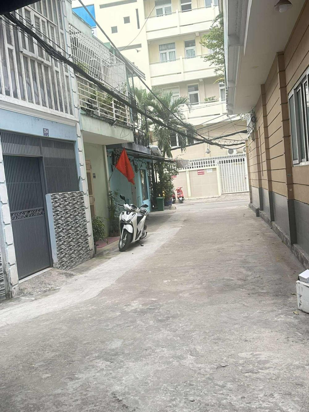 Nhà Mê Linh - 8.8 tỷ - 3PN, Hẻm Xe Tải, Pháp Lý Chiếu Chứng