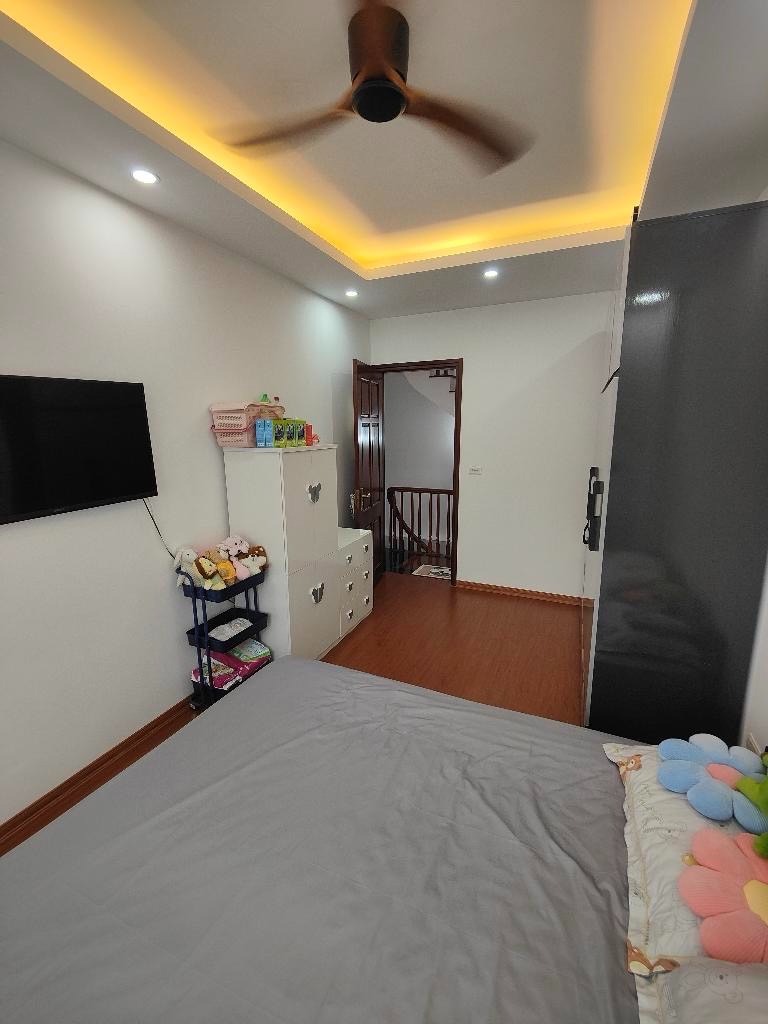 Bán nhà Xuân Phương - Gần FPT - 41m2 Lô Góc - Thoáng Sáng - 8.5 Tỷ