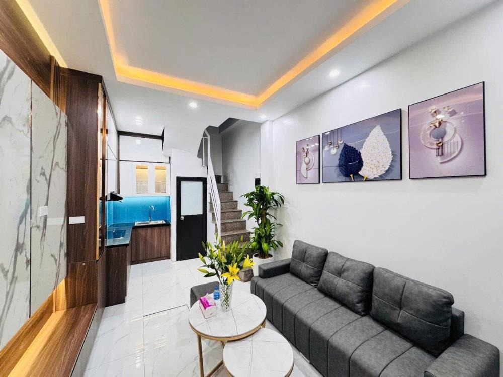 Bán Nhà Đẹp Nguyễn Chí Thanh, Đống Đa - 25m², 6.65 Tỷ - Full Nội Thất