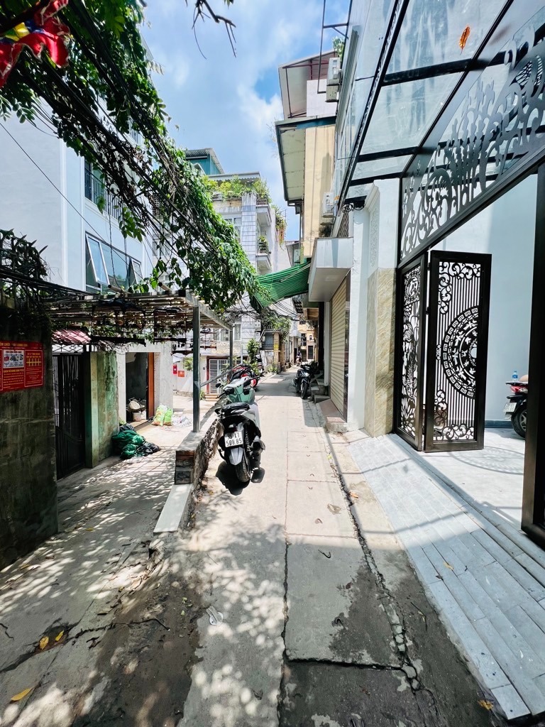 Nhà Mặt Ngõ, 5 Tầng Thang Máy, Kinh Doanh, Trần Khát Chân - 13 tỷ