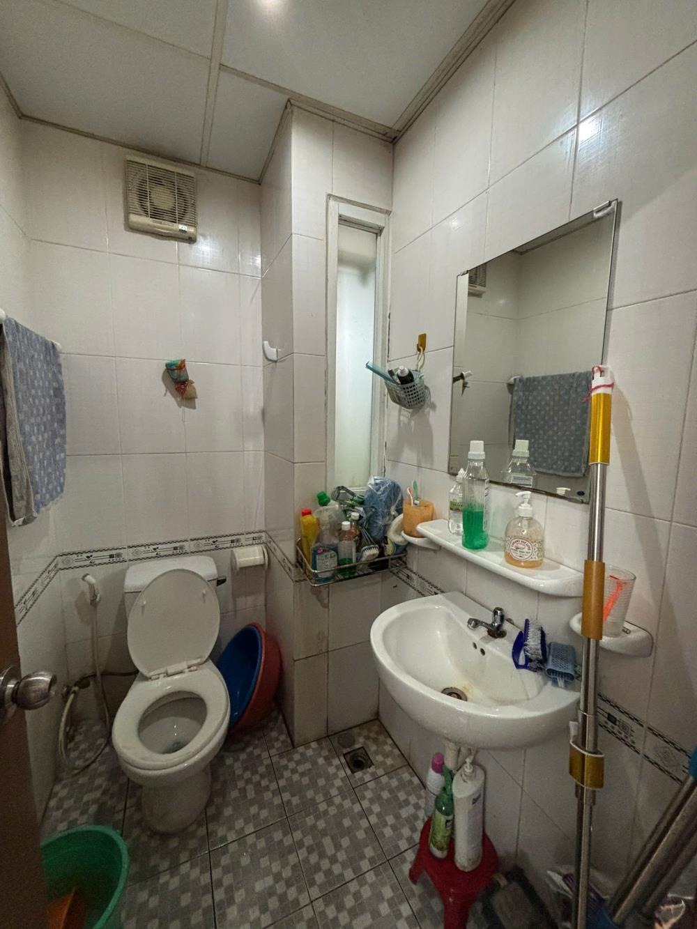 Bán Gấp Căn Hộ Peridot 2PN, 2WC, Quận 8 - Giá Tốt, Có Sổ Hồng