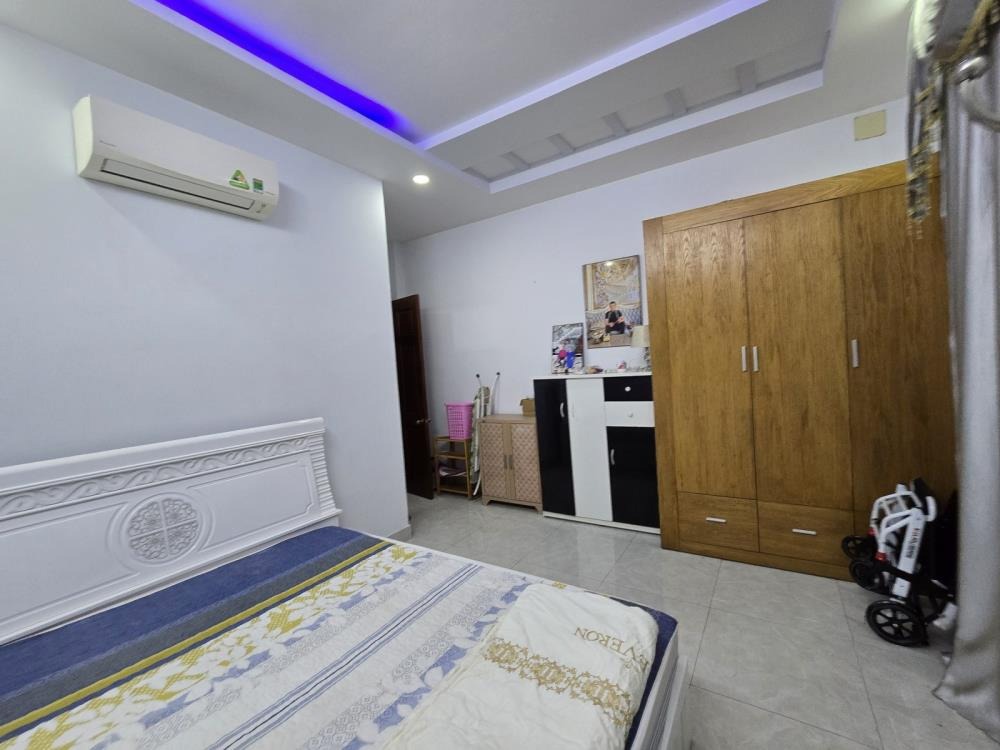 Nhà 5 Tầng Gò Vấp - 7.9 Tỷ - Oto Ngủ Trong Nhà, 5PN, Pháp Lý Chiếu Soi