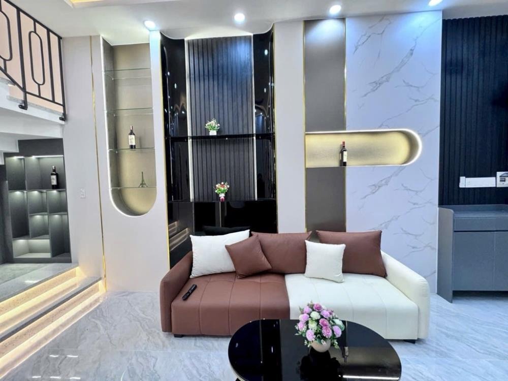 Bán nhà Tân Bình 4 Tầng 64m2 - Giá 8.48 Tỷ - Huỳnh Văn Nghệ