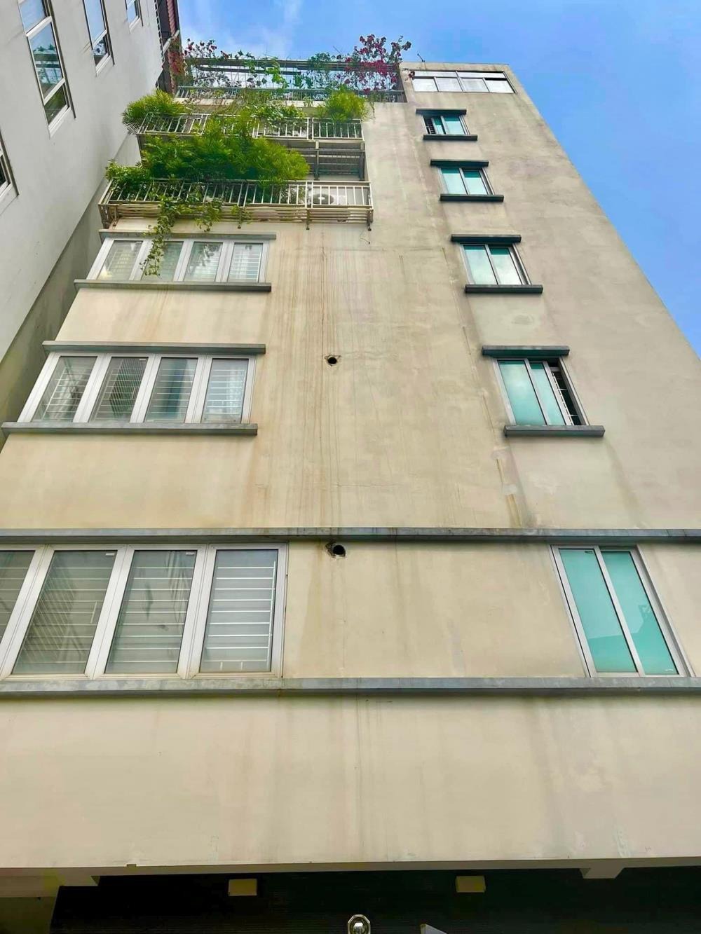 Bán nhà mặt phố Thụy Khuê 55m2, 6 tầng, 3 mặt thoáng, giá 26.89 tỷ