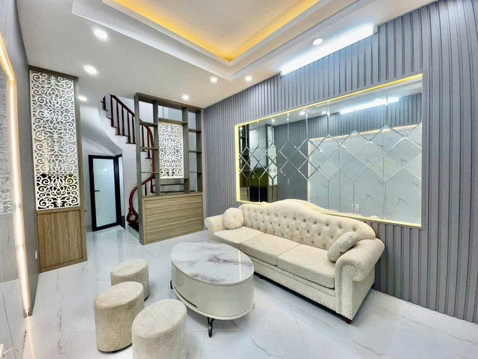 Bán nhà riêng ngõ 119 Thổ Quan, Đống Đa - 6.5 tỷ - Vị trí đẹp, thoáng đãng