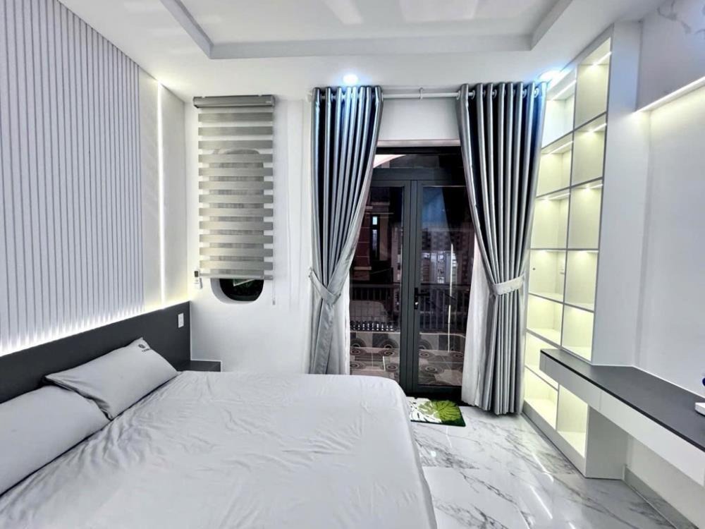 Bán nhà Tân Bình: 90m2, 2 tầng, HXH, 5.9 tỷ - Vị trí đẹp, Pháp lý chuẩn