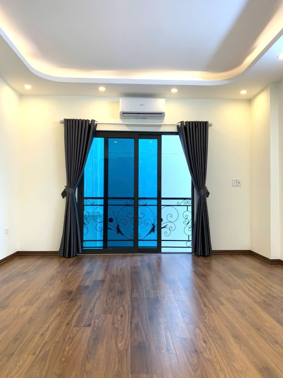 Bán Đất Lô Góc Ỷ La - Dương Nội - 100m Ra Ô Tô - Giá Tốt