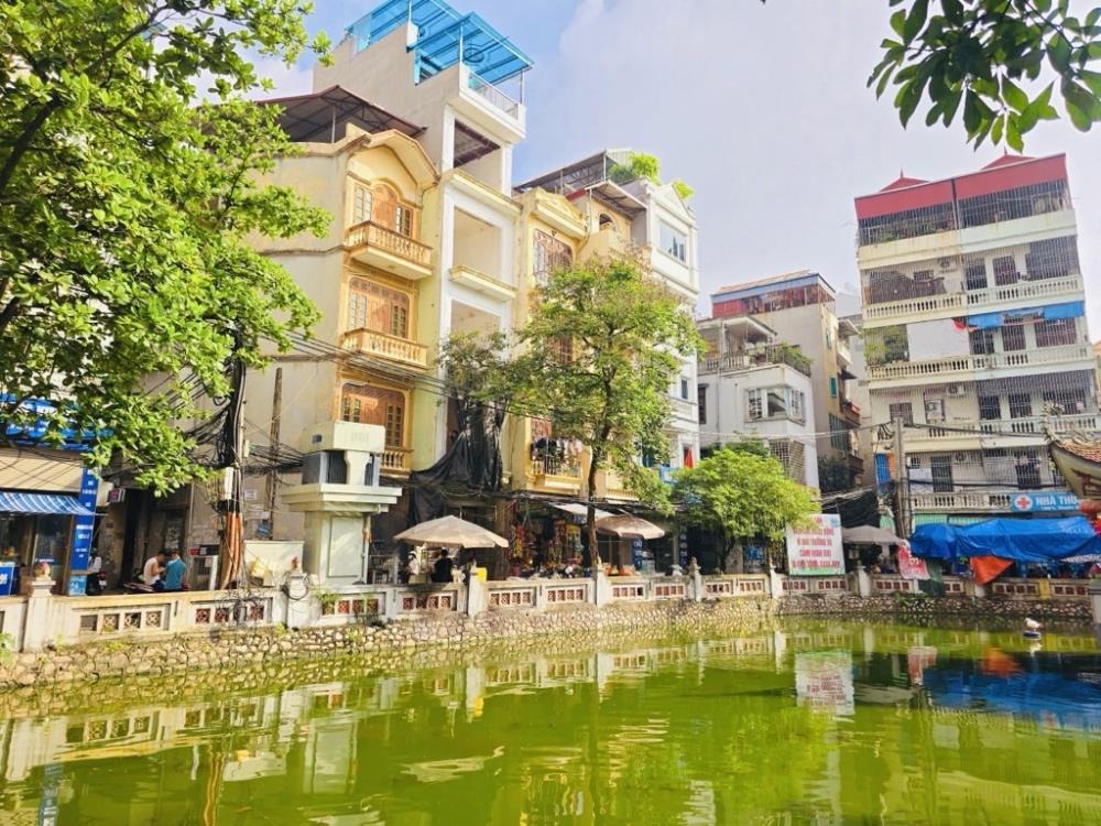 Nhà Phố View Hồ Nguyễn Khang - 10 Tỷ - Ngõ Thông Thoáng, Pháp Lý Sạch