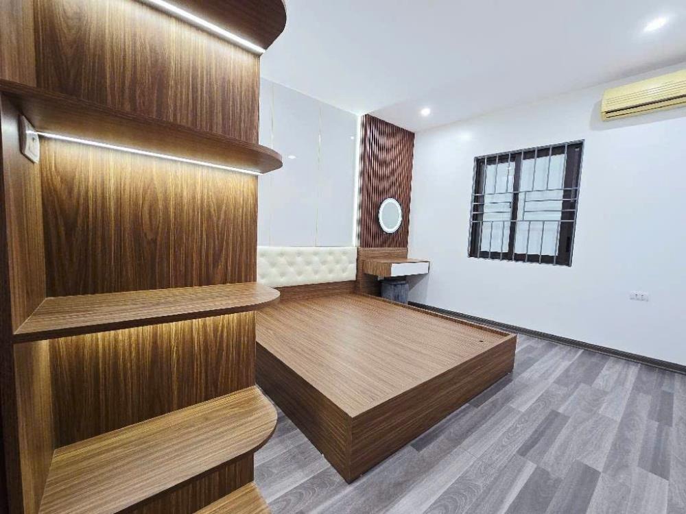 Nhà Hai Bà Trưng - Vị trí đẹp, Full Nội Thất - Giá Tốt