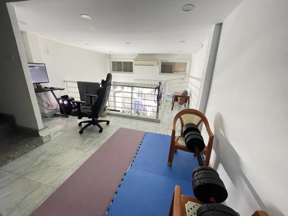 Bán Nhà Mặt Phố Quận Đống Đa 60m2 - 3 Tầng, Sổ A4, Giá 24 Tỷ - Vị Trí Đắc Địa Khâm Thiên