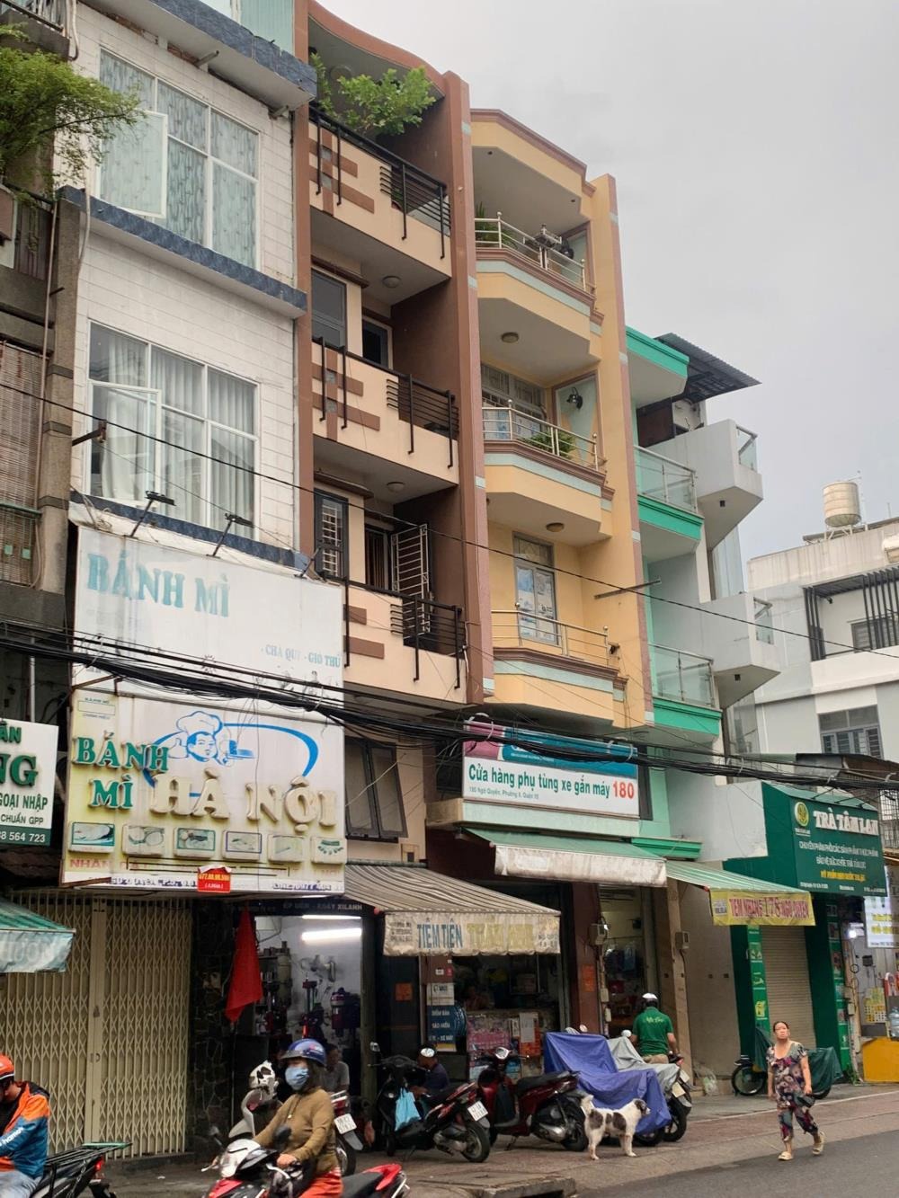 Mặt tiền Sầm Uất - Đường 10m - Gần Quận 5 - Giá Tốt