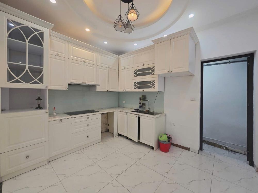 Bán Nhà Phân Lô Thái Hà 40m² - 4 Tầng - Giá 14.3 Tỷ