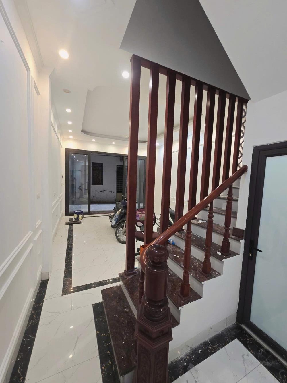 Bán Nhà Phân Lô Thái Hà 40m² - 4 Tầng - Giá 14.3 Tỷ