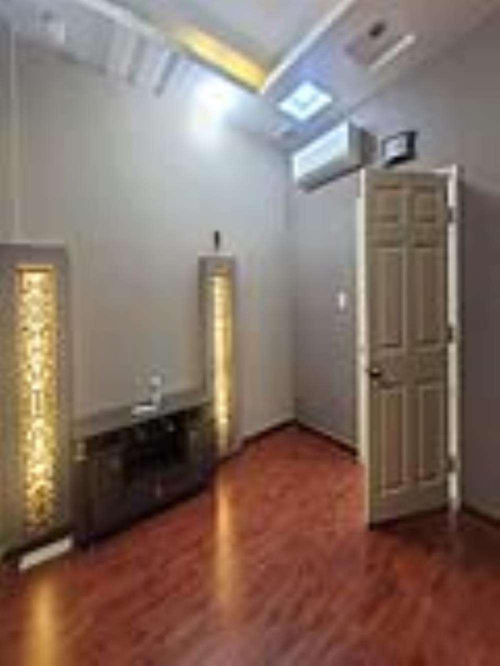 🔔 Hẻm Xe Hơi, Khu Phân Lô Lạc Long Ân - Chỉ 5.7 Tỷ