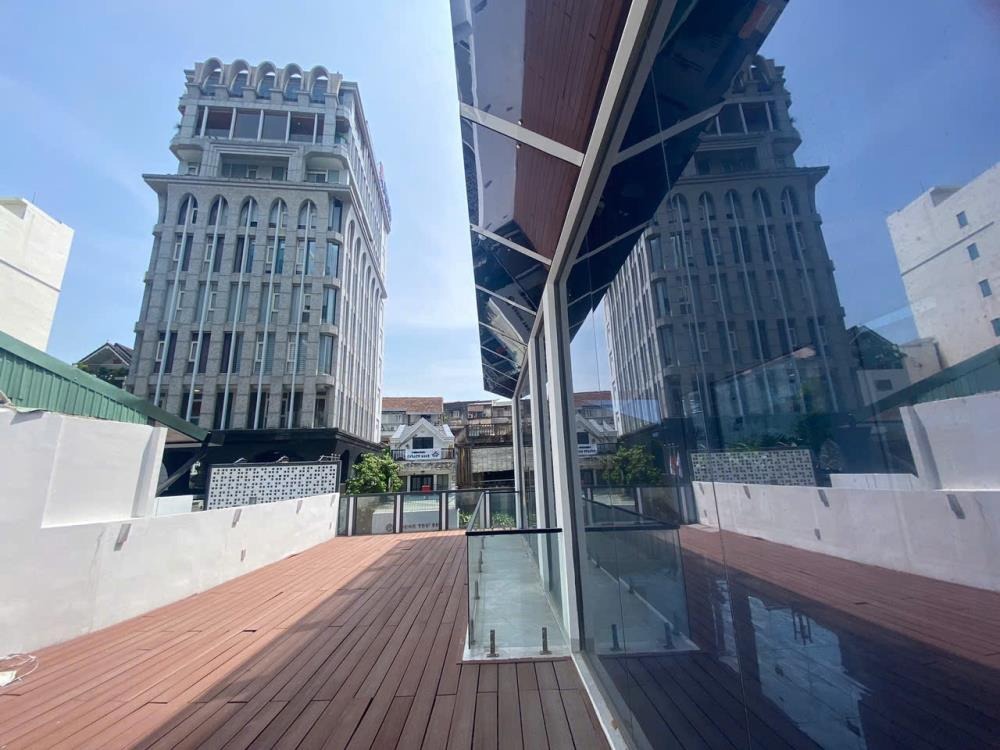 Bán Nhà Góc 2 Mặt Tiền Quận 1 - 139.3m² - Giá 62 tỷ (TL)