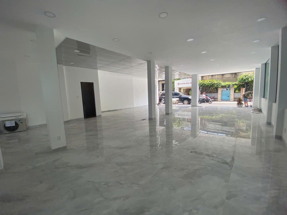 Bán Nhà Góc 2 Mặt Tiền Quận 1 - 139.3m² - Giá 62 tỷ (TL)