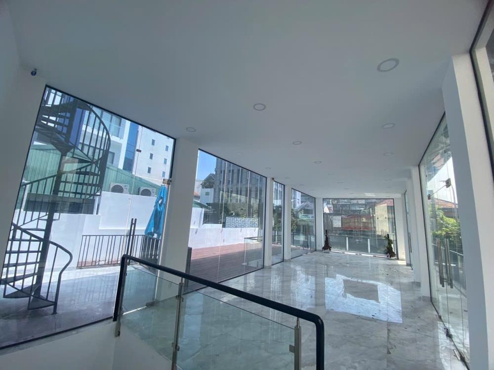 Bán Nhà Góc 2 Mặt Tiền Quận 1 - 139.3m² - Giá 62 tỷ (TL)