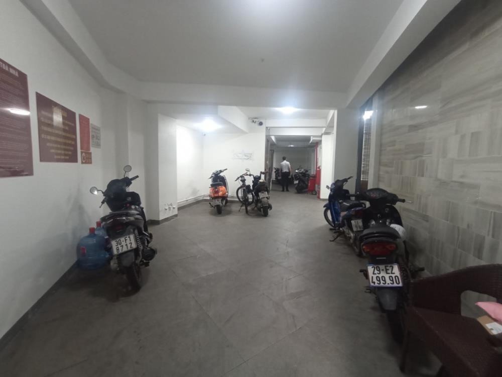 Bán nhà 8 tầng, 19 phòng studio full nội thất Đống Đa - Giá 23 tỷ