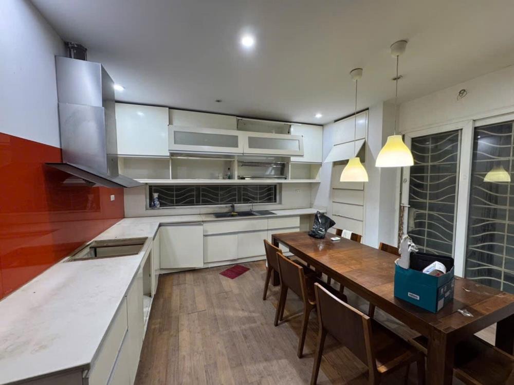 Bán Nhà P/Lô Ô Tô Ba Đình 80m2 - 5T - Lô Góc - 3 Thoáng - 31 tỷ