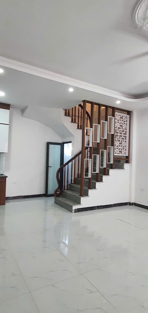 Căn hộ 31m2, 3 ngủ, gần cao tốc HN-HP, giá 6 tỷ+