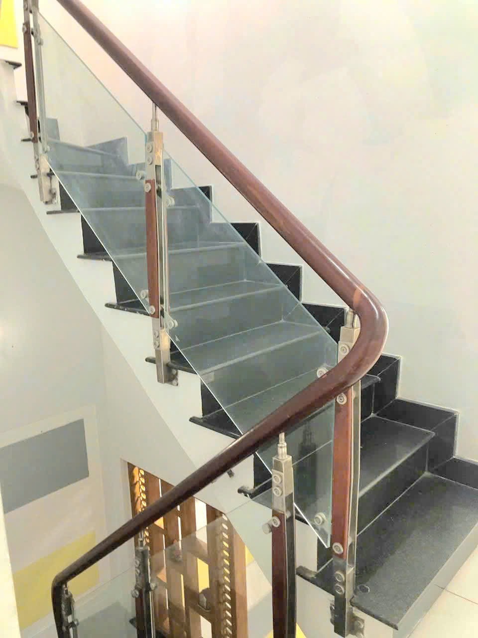 Bán nhà mặt tiền Chu Văn An, Tân Phú: 3.9x15m, Đúc 2 Lầu, Giá 8.2 Tỷ
