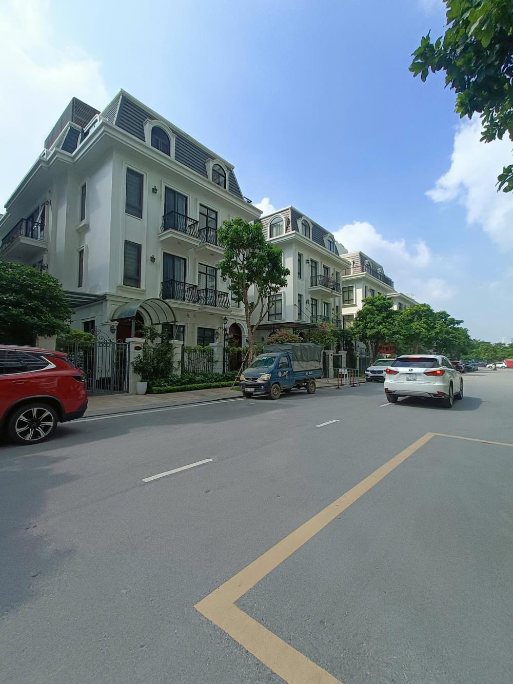 Bán Biệt Thự Song Lập VinHomes Green Bay - 105 Tỷ - Vị Trí Đẹp, Tiện Nghi Vượt Trội