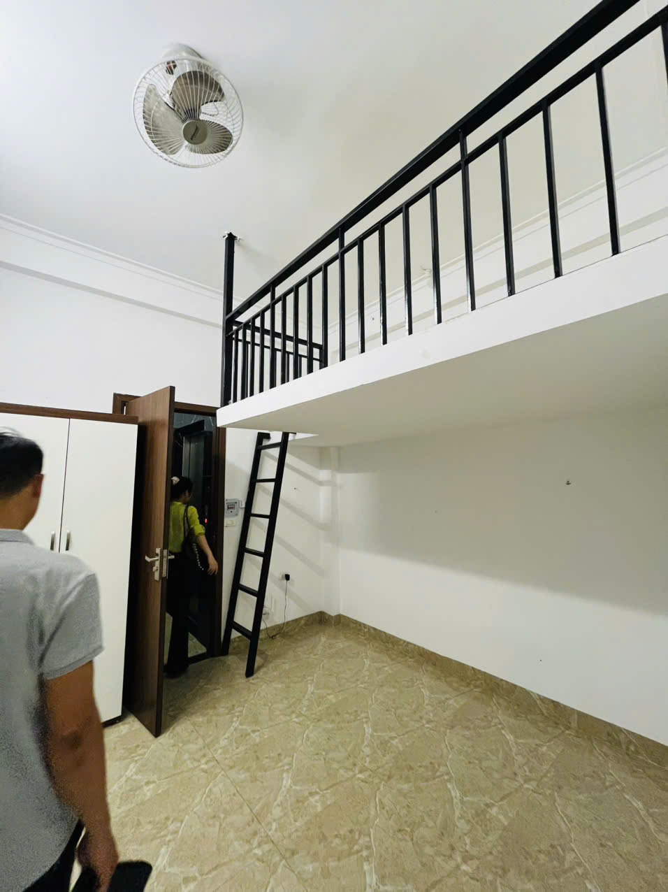 Bán Tòa Nhà 8 Tầng, 13 Phòng, Ô Tô Đỗ Cửa, Triều Khúc - 13.3 Tỷ
