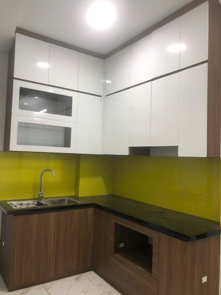 Nhà Tôn Đức Thắng - Đống Đa: 5 Tầng, 3 Ngủ, Giá 7.5 Tỷ - Vị Trí Vàng