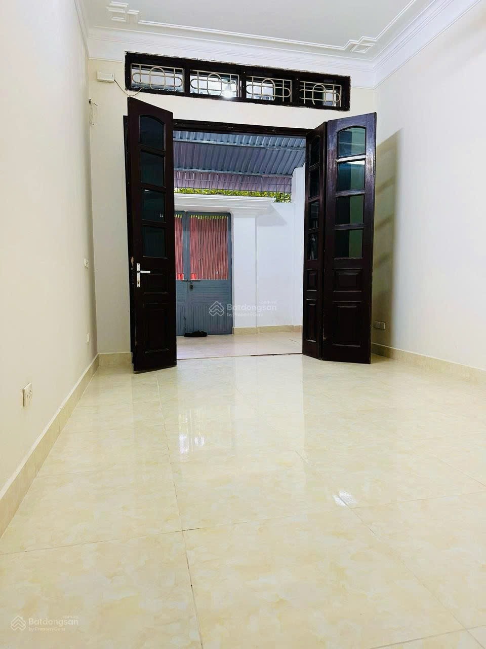 Cho Thuê Nhà 4 Tầng, Ngõ 2 Đặng Thùy Trâm, Cầu Giấy - 16.5tr/tháng