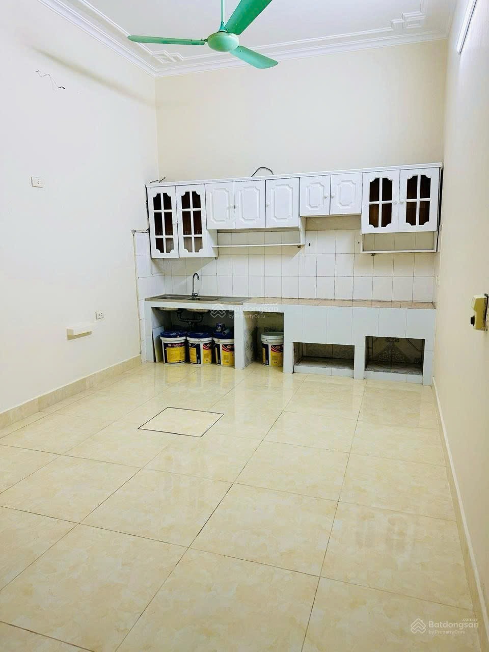 Cho Thuê Nhà 4 Tầng, Ngõ 2 Đặng Thùy Trâm, Cầu Giấy - 16.5tr/tháng