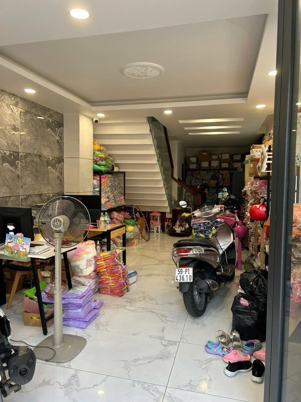 Bán Nhà Phân Lô Lê Trọng Tấn 62m2, 4 Tầng, 14.4 Tỷ - Vị Trí Đắc Địa