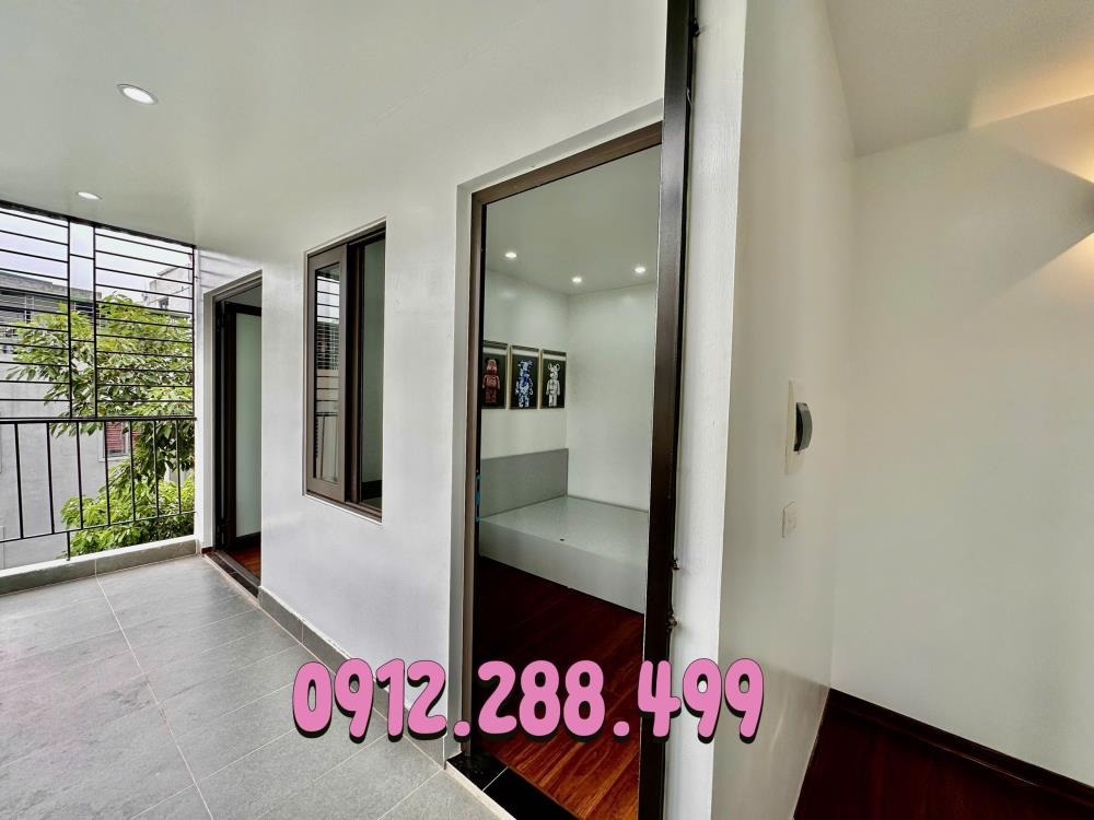 Nhà 4 Tầng, 3PN, Ngõ Thông, Gần Phố - Trần Khát Chân - 6.68 Tỷ