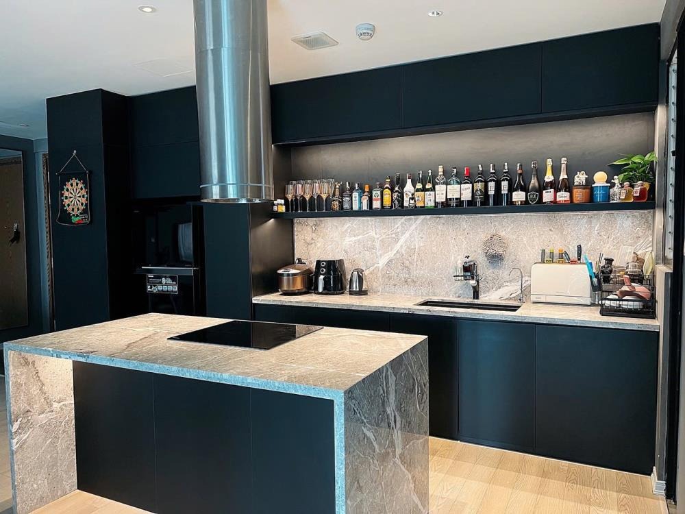 Cần Bán Gấp Căn Hộ 3PN, 100m2, View Đẹp Seasons Avenue