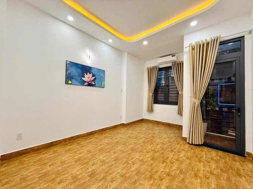 Căn Góc 2 Mặt Tiền 64m2, 5PN Full Nội Thất, Gần EMart - Giá 8.18 Tỷ