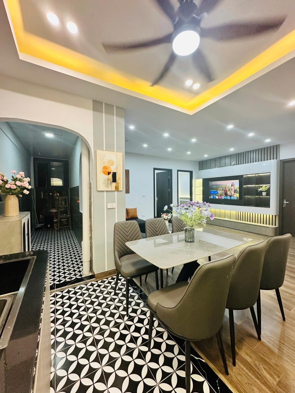 Chính chủ bán căn hộ Rainbow Linh Đàm 3PN, full nội thất, giá tốt