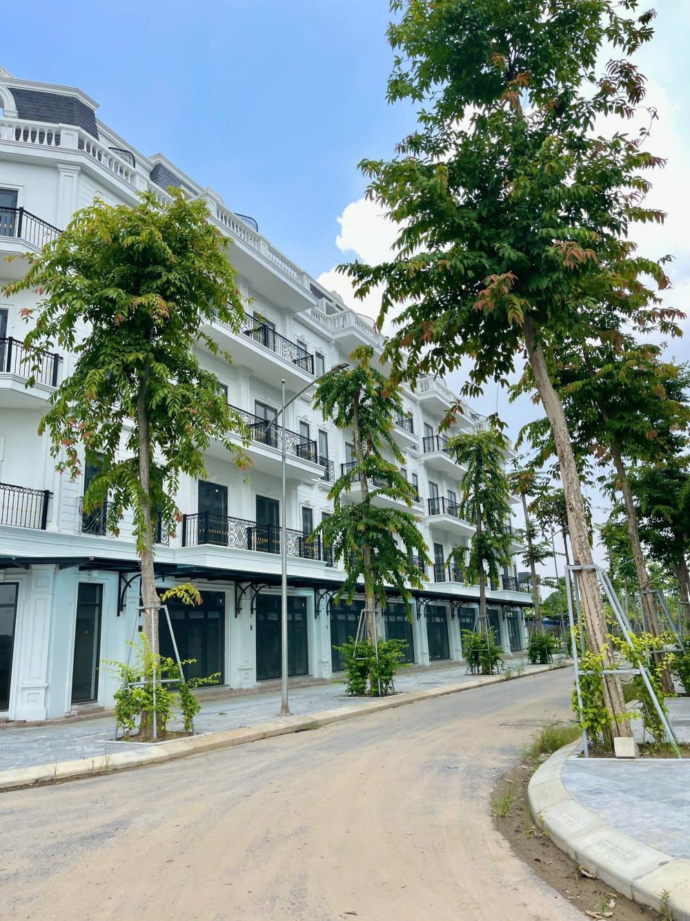 Bán Biệt Thự Đông Dương Residence Hoài Đức - Vị Trí Đẹp, Giá Tốt