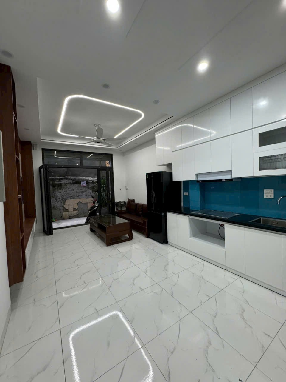Bán Nhà Ngõ 159 Phùng Khoang: 40m2, 4 Tầng, Ô Tô Đỗ Cửa, Giá 8 Tỷ