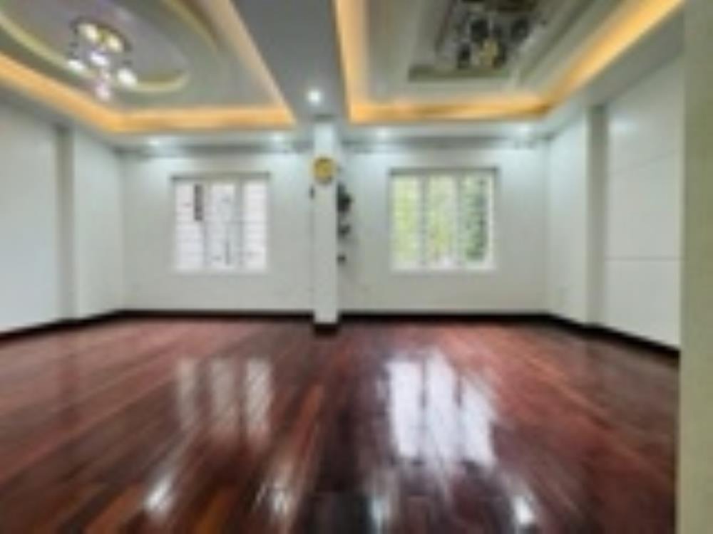 Bán Nhà Phố Xã Đàn - Vị trí đẹp, 50m ra phố, Tiện ích đầy đủ - Giá 10.9 tỷ