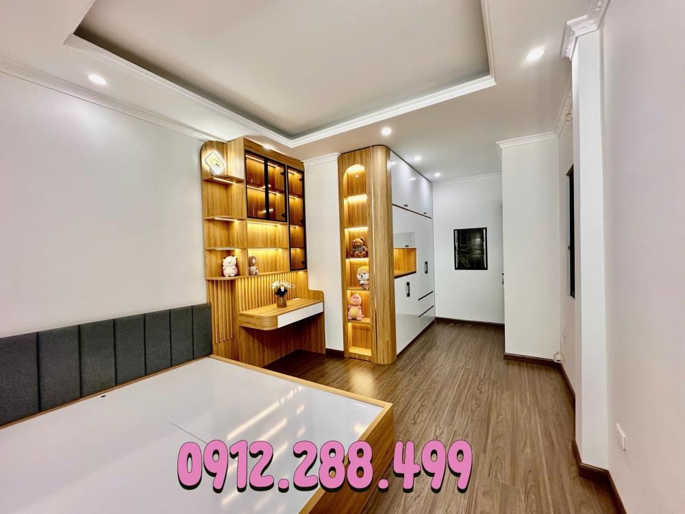 Nhà Phố Vọng, Hai Bà Trưng: 30m², 3PN, 6.05 tỷ, Gần Đại Học & Ô Tô