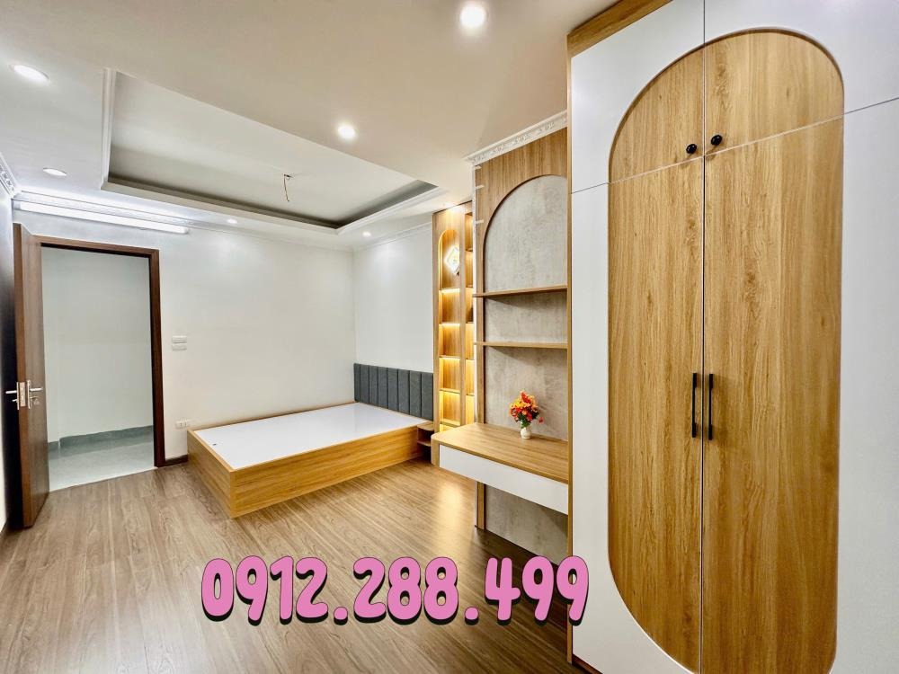 Nhà Phố Vọng, Hai Bà Trưng: 30m², 3PN, 6.05 tỷ, Gần Đại Học & Ô Tô
